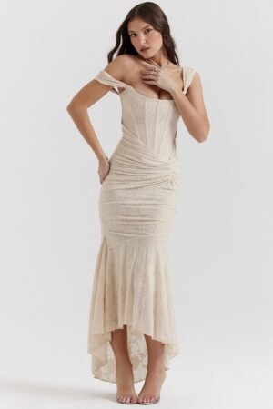 Akari Dress Milky White.7